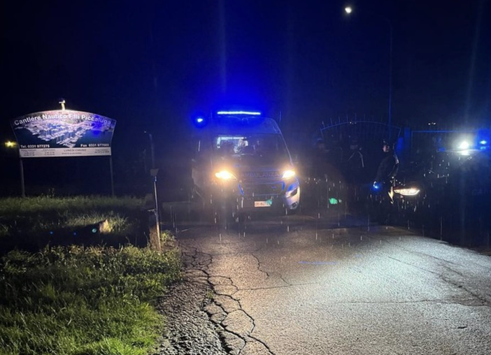 Tragedia sul Lago Maggiore, barca si ribalta: una vittima e quattro dispersi VIDEO Tragedia sul Lago Maggiore, barca si ribalta: una vittima e quattro dispersi VIDEO