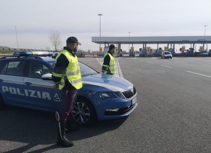 Doppio arresto della Stradale di Novara sull’autostrada A4 Doppio arresto della Stradale di Novara sull’autostrada A4