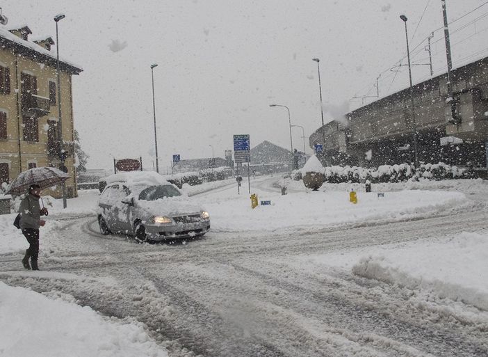 L'Anas: &quot;Dal 15 novembre scatta l'obbligo di pneumatici invernali o di catene a bordo&quot;
