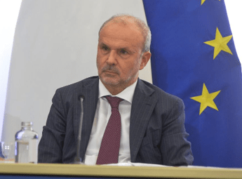 Tumori, Schillaci: &quot;Accesso a cure più equo per stop viaggi fuori regione&quot;