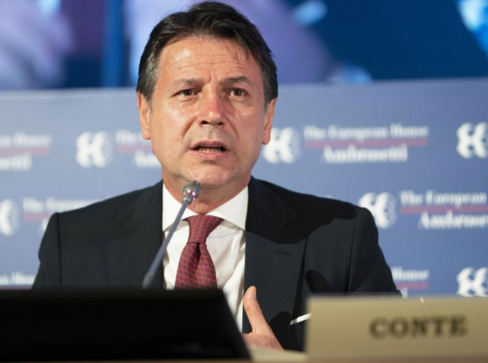 Il premier Conte: "Non ci sarà più un lockdown generalizzato" Il premier Conte: "Non ci sarà più un lockdown generalizzato"