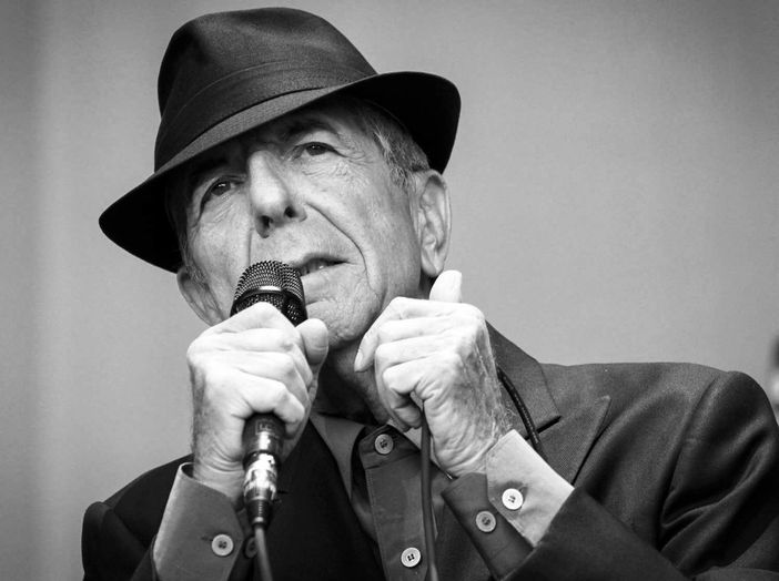 L’Accademia dei folli rende omaggio al cantautore canadese Leonard Cohen L’Accademia dei folli rende omaggio al cantautore canadese Leonard Cohen