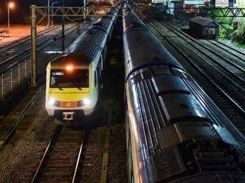 "Il ponte crolla, stop ai treni": allarme in Inghilterra per una foto fake