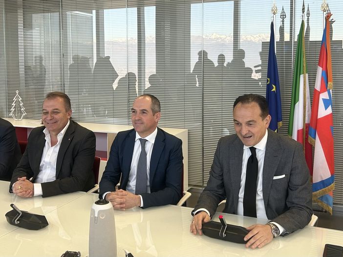 Vertice in regione sulla peste suina: "Pieno coordinamento per isolare le zone infette" Vertice in regione sulla peste suina: "Pieno coordinamento per isolare le zone infette"