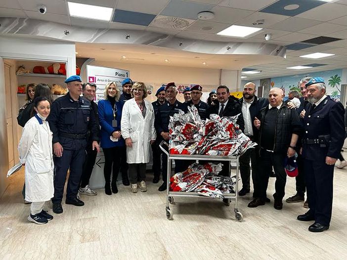 La Polizia Penitenziaria e il Gom raddoppiano il gesto di solidarietà per i bambini ricoverati
