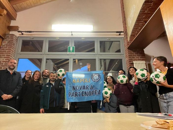 Un pallone per sorridere: il gesto di solidarietà del Club Napoli Novara Partenopea Un pallone per sorridere: il gesto di solidarietà del Club Napoli Novara Partenopea