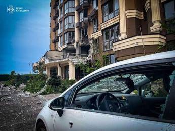 Ucraina, raid russo su Kiev alla vigilia della tregua: almeno 2 morti