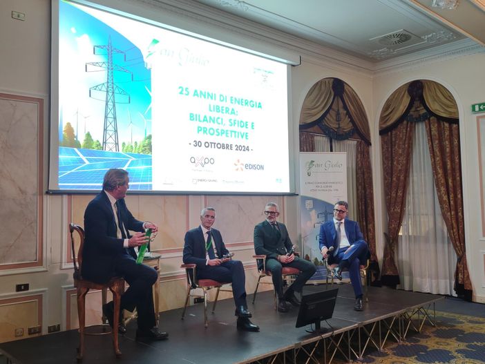 ''25 anni di energia libera'': il Consorzio San Giulio celebra successi e sfide future ''25 anni di energia libera'': il Consorzio San Giulio celebra successi e sfide future