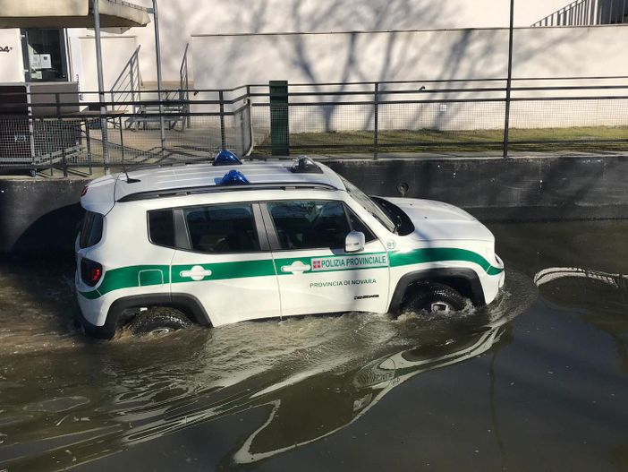 Esercitazione di guida 4X4 per la Polizia provinciale presso il GO4 Novara di Agognate Esercitazione di guida 4X4 per la Polizia provinciale presso il GO4 Novara di Agognate