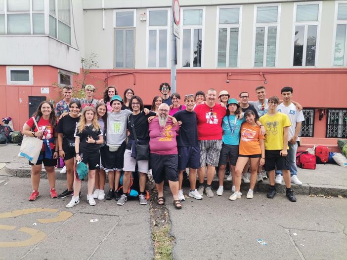 Da Trecate a Lisbona: i giovani dell'oratorio alla "Giornata Mondiale della Gioventù" Da Trecate a Lisbona: i giovani dell'oratorio alla "Giornata Mondiale della Gioventù"