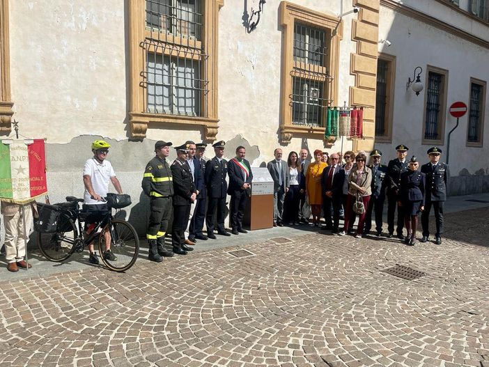 Zakhor: onorare la memoria degli ebrei novaresi vittime dell'olocausto Zakhor: onorare la memoria degli ebrei novaresi vittime dell'olocausto