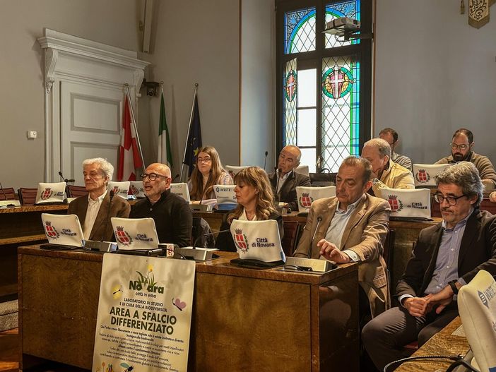 Novara Città in Erba: al via lo sfalcio differenziato per tutelare la biodiversità