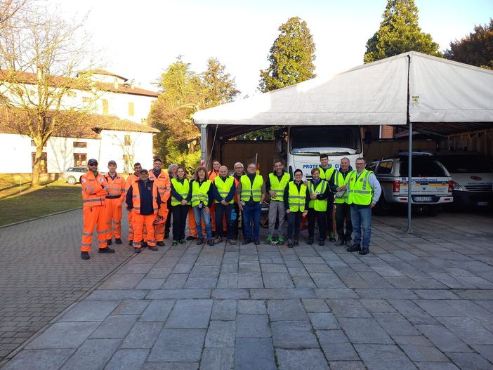 Successo per la 4ª edizione della "Giornata dei Sentieri" a Varallo Pombia Successo per la 4ª edizione della "Giornata dei Sentieri" a Varallo Pombia