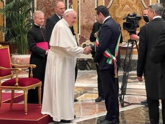 Canelli nel giorno del funerale di Papa Francesco: «Grazie per il tuo straordinario messaggio di umanità»