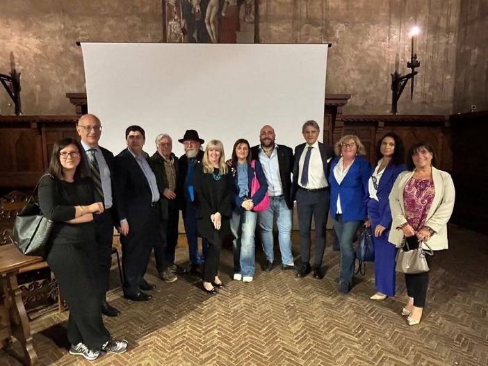 &quot;Comunicazione tra passato e futuro&quot; al Broletto