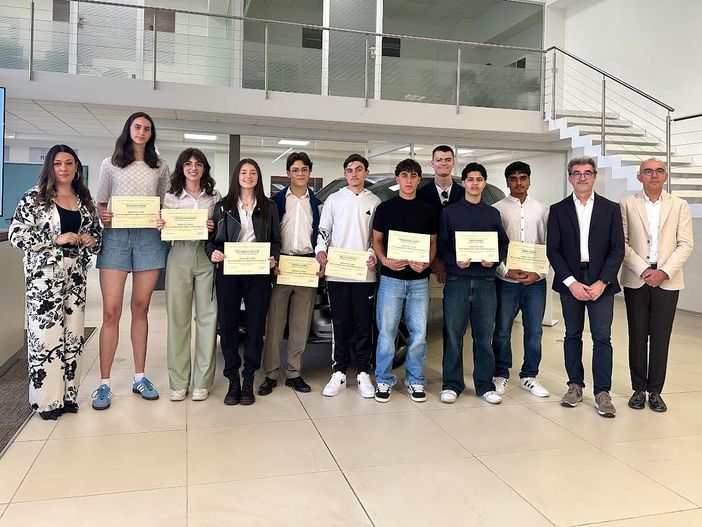 Soluzione Spa premia gli studenti più meritevoli con borse di studio per la guida sicura Soluzione Spa premia gli studenti più meritevoli con borse di studio per la guida sicura
