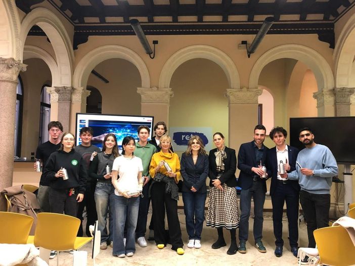 Giovani Fuoriclasse a Novara: l’AI sotto la lente dei ragazzi