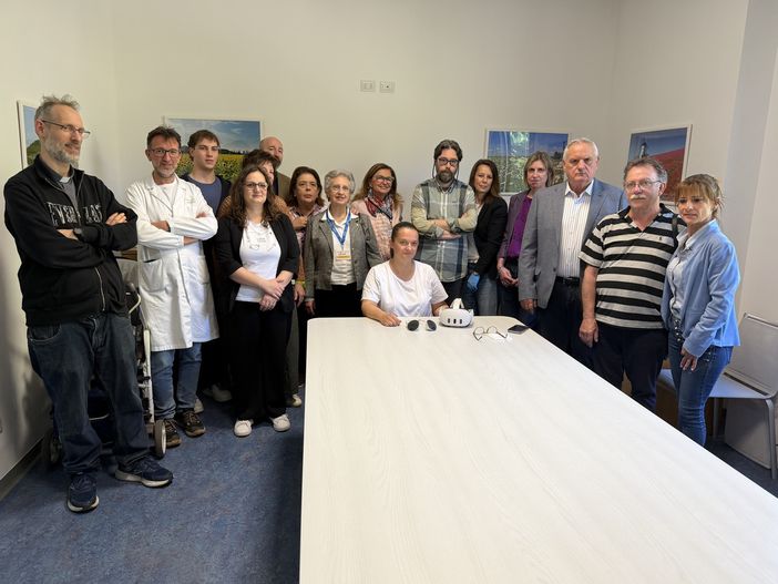 Realtà virtuale nelle cure palliative all’ospedale di Novara: nuovo progetto per il benessere dei pazienti Realtà virtuale nelle cure palliative all’ospedale di Novara: nuovo progetto per il benessere dei pazienti