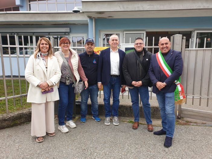 Un defibrillatore per la scuola di Santa Croce: sicurezza, educazione e comunità