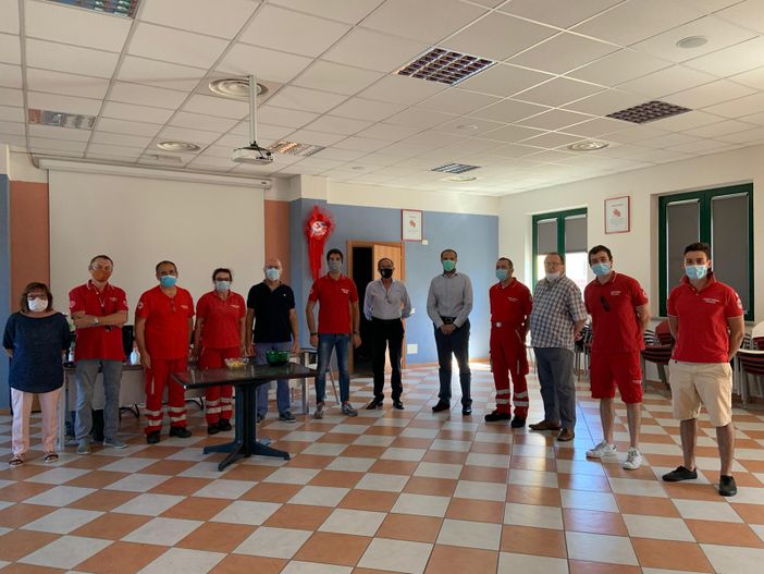 Il presidente Regionale Cri ha visitato la sede di Trecate Il presidente Regionale Cri ha visitato la sede di Trecate