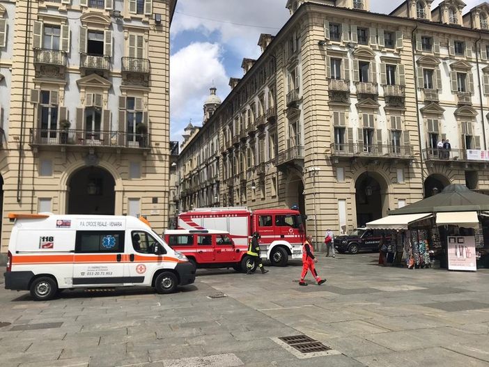 Busta con polvere bianca inviata a Cirio: dentro un foglio con scritto &quot;antrace&quot; [FOTO E VIDEO]