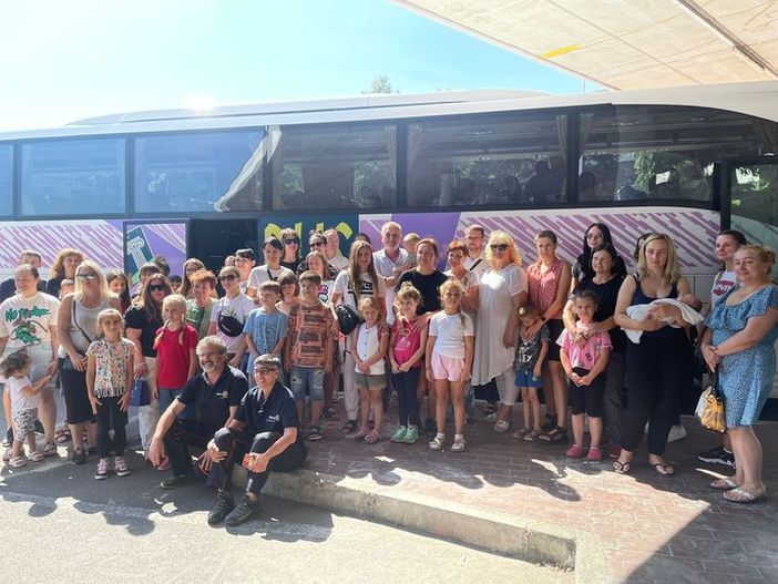 Ritorno in patria per un gruppo di profughi ucraini Ritorno in patria per un gruppo di profughi ucraini