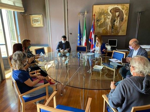 Scuola, i sindacati di base in Regione: &quot;Stabilizzate i precari e garantite la riapertura in massima sicurezza&quot;