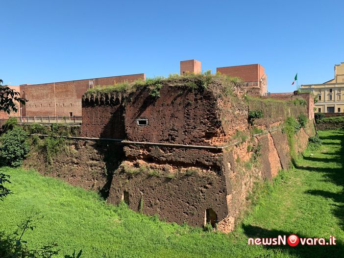 Il 25 settembre sarà presentato il libro di Luca Contato “L'ago Maggiore” Il 25 settembre sarà presentato il libro di Luca Contato “L'ago Maggiore”