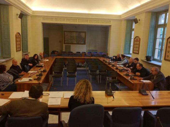 Piste ciclabili lungo il canale Cavour: incontro tra la Provincia e i sindaci