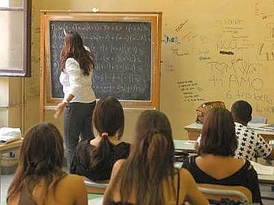 Istruzione, nelle graduatorie del Piemonte mancano quasi 3 mila insegnanti per la Scuola primaria e dell’infanzia Istruzione, nelle graduatorie del Piemonte mancano quasi 3 mila insegnanti per la Scuola primaria e dell’infanzia