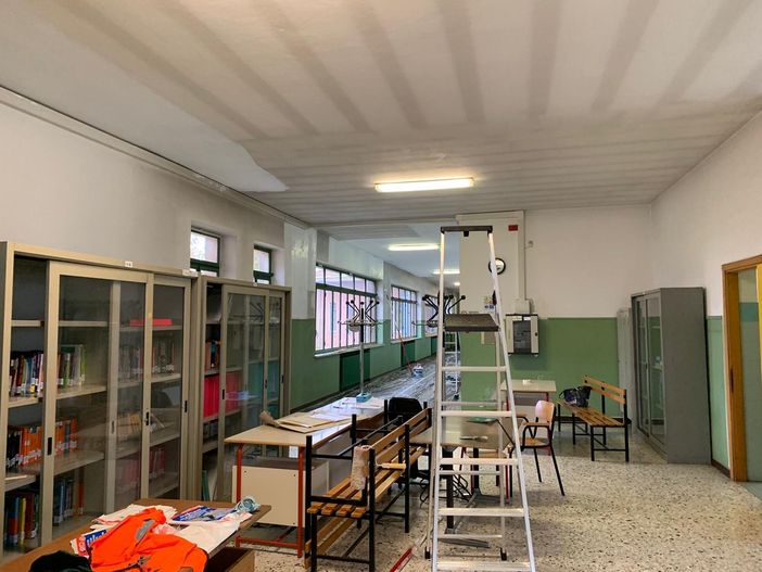 Scuole Elementari di Pernate, si conclude oggi l’intervento di imbiancatura