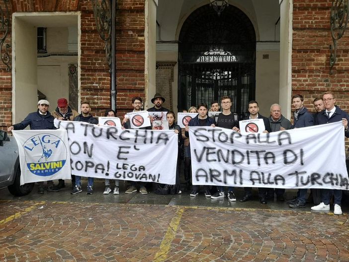 Sit-in giovani Lega Piemonte, Turchia fuori dalla Unione Europea. Presenti anche i consiglieri regionali