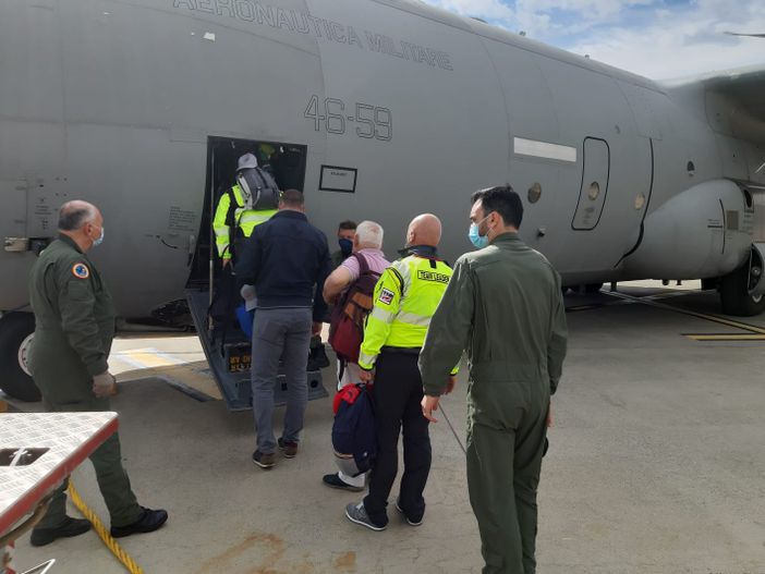 Partita dall’aeroporto di Torino la missione italiana che fornirà ossigeno all’India Partita dall’aeroporto di Torino la missione italiana che fornirà ossigeno all’India