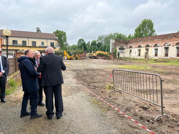 Inizia la costruzione del nuovo parcheggio nel cortile del Palazzo Vescovile