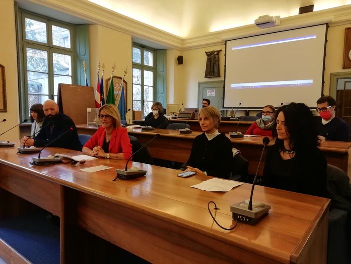 La Provincia di Novara presenta il progetto ‘Palcoscenico’ contro la violenza sulle donne