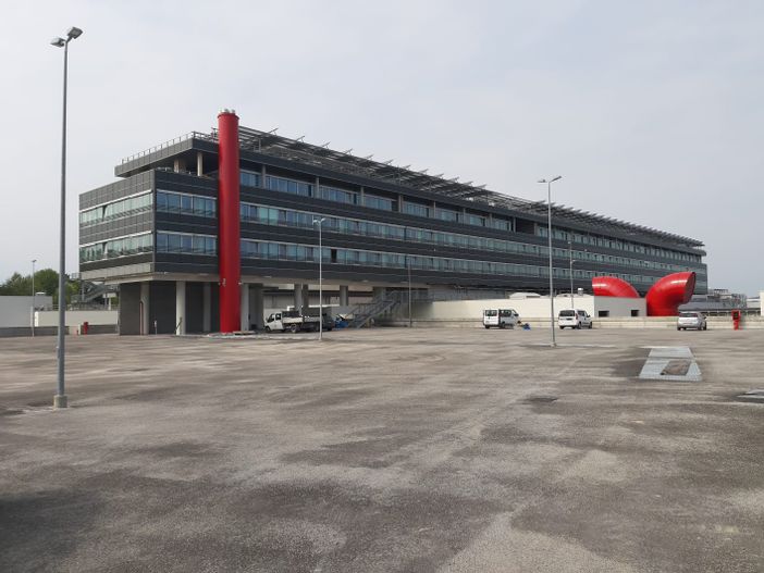 La Regione cerca medici e infermieri per il Covid Hospital di Verduno La Regione cerca medici e infermieri per il Covid Hospital di Verduno