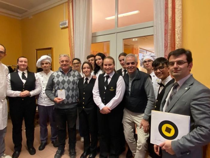 'Ispirazione Marchesi', anche il consigliere provinciale di Novara Laterza a pranzo all'Alberghiero Rosmini