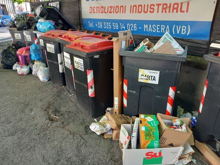 Piano rifiuti incardinato in Aula in Consiglio regionale Piano rifiuti incardinato in Aula in Consiglio regionale