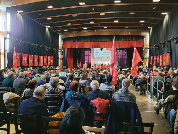 Cgil Novara e Vco, in 500 per discutere le campagne elettorali Cgil Novara e Vco, in 500 per discutere le campagne elettorali