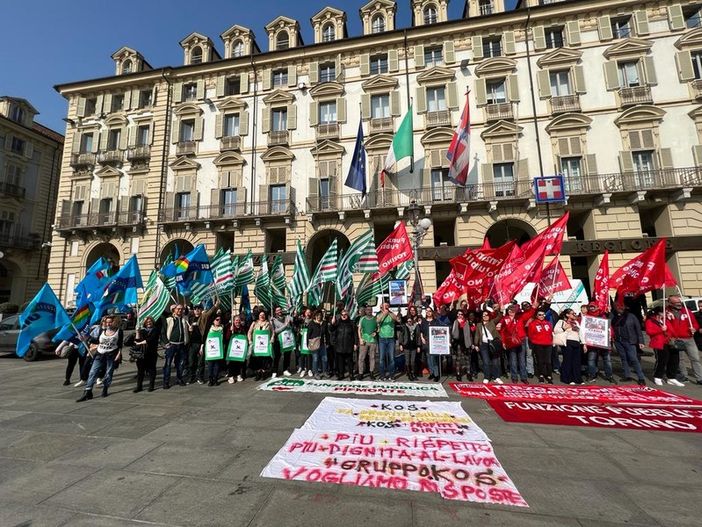 Caos rsa, i sindacati alla Regione: "Niente convenzione per le strutture che applicano il contratto Anaste" Caos rsa, i sindacati alla Regione: "Niente convenzione per le strutture che applicano il contratto Anaste"