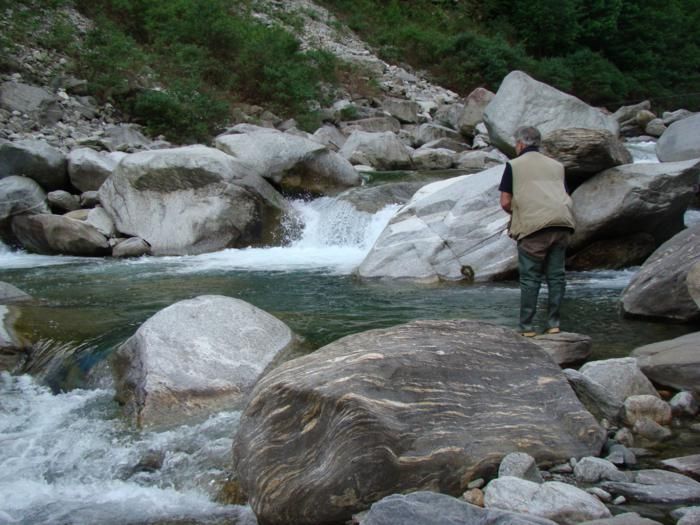 Aperta la gara per i permessi di pesca nel Naviglio Langosco