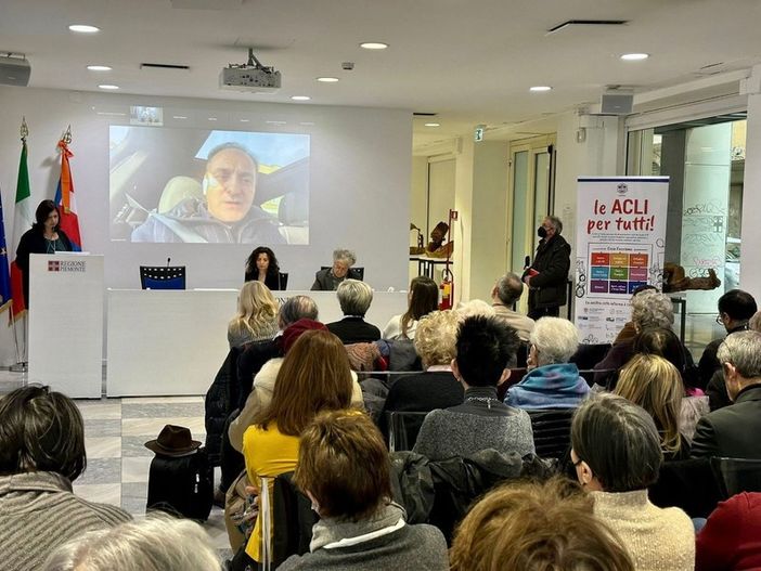 Regione, ecco il primo rapporto sullo sfruttamento delle donne nel lavoro di Slaves No More e ACLI Regione, ecco il primo rapporto sullo sfruttamento delle donne nel lavoro di Slaves No More e ACLI