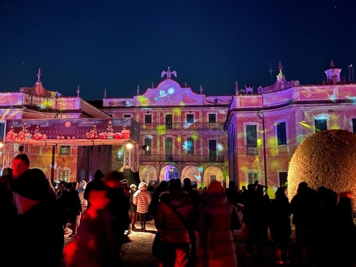 Natale a Varese: uno spettacolo di luci e magia Natale a Varese: uno spettacolo di luci e magia