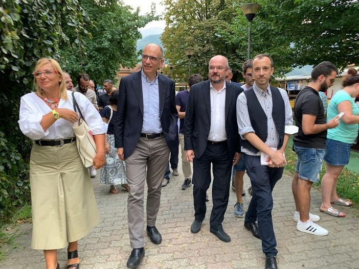 Letta: ''Da Villa parte una sfida fondamentale per la Costituzione e per il nostro Paese''