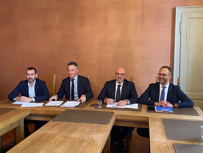 “Potenziare la navigazione sul lago Maggiore e regionalizzare il servizio”