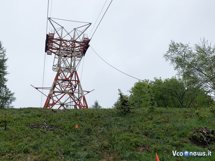 Mottarone, recuperata dai Vigili del fuoco la fune spezzata Mottarone, recuperata dai Vigili del fuoco la fune spezzata