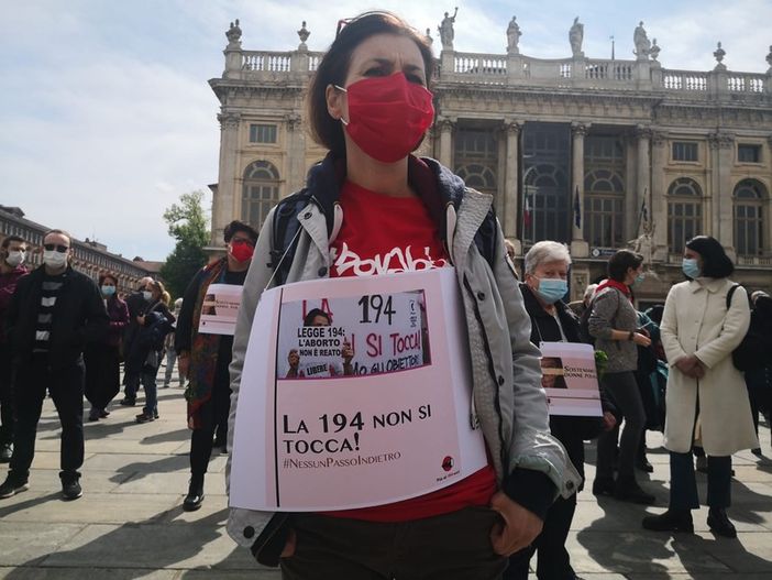 Aborto, nelle Asl accreditate 24 associazioni pro-vita per sostenere la gravidanza Aborto, nelle Asl accreditate 24 associazioni pro-vita per sostenere la gravidanza