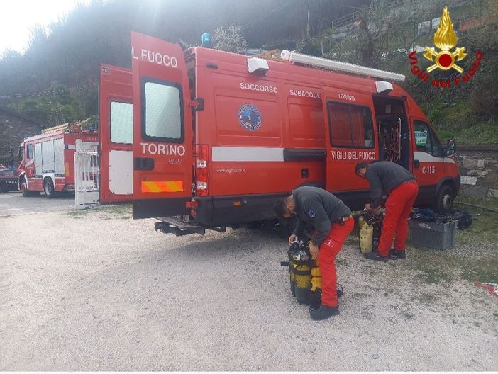 Lago d'Orta, sub non riemerge dopo un'immersione: ricerche in corso Lago d'Orta, sub non riemerge dopo un'immersione: ricerche in corso