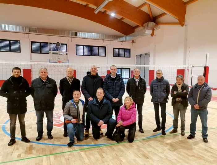 Conclusi i lavori al palazzetto di Trecate