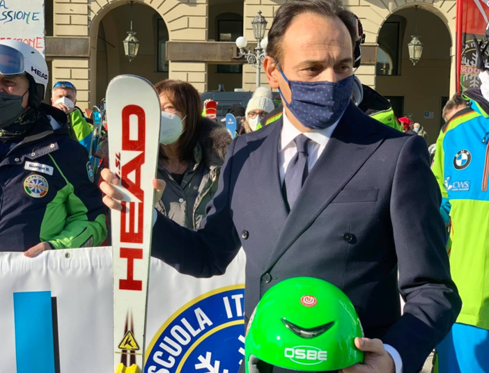 Cirio scrive al premier Draghi: "In un anno il mondo dello sci piemontese ha perso 60 milioni"